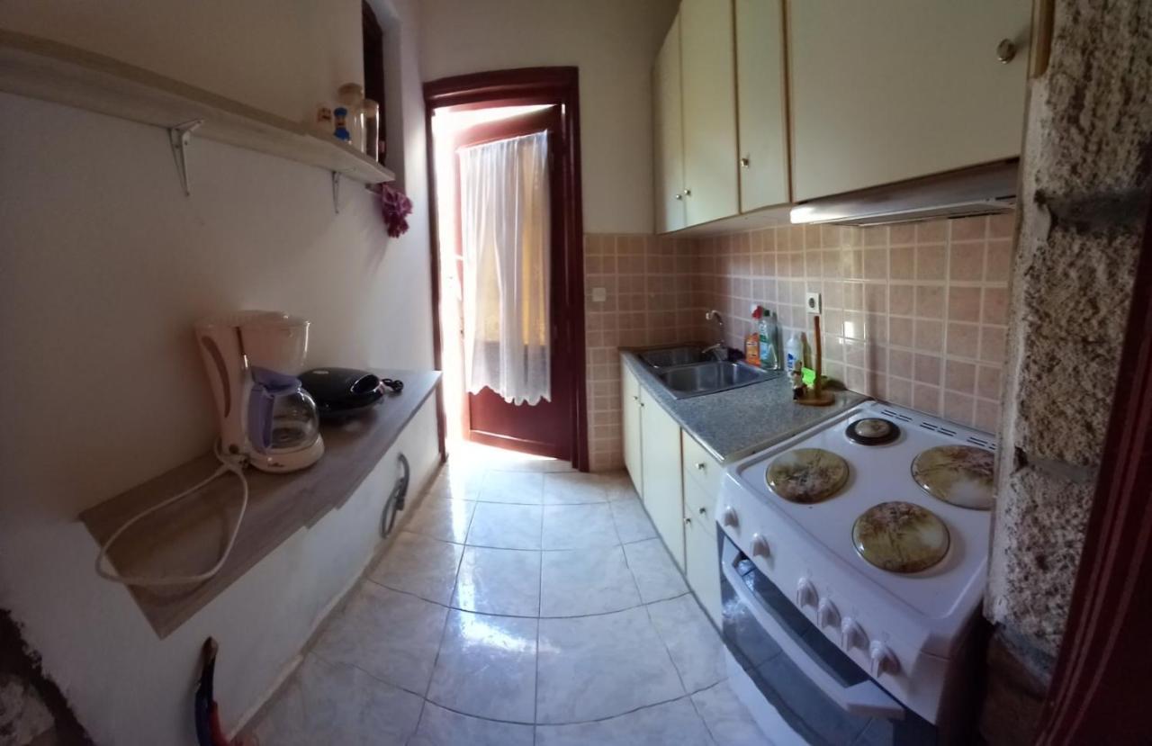 Agapis Apartments Petra  Bagian luar foto